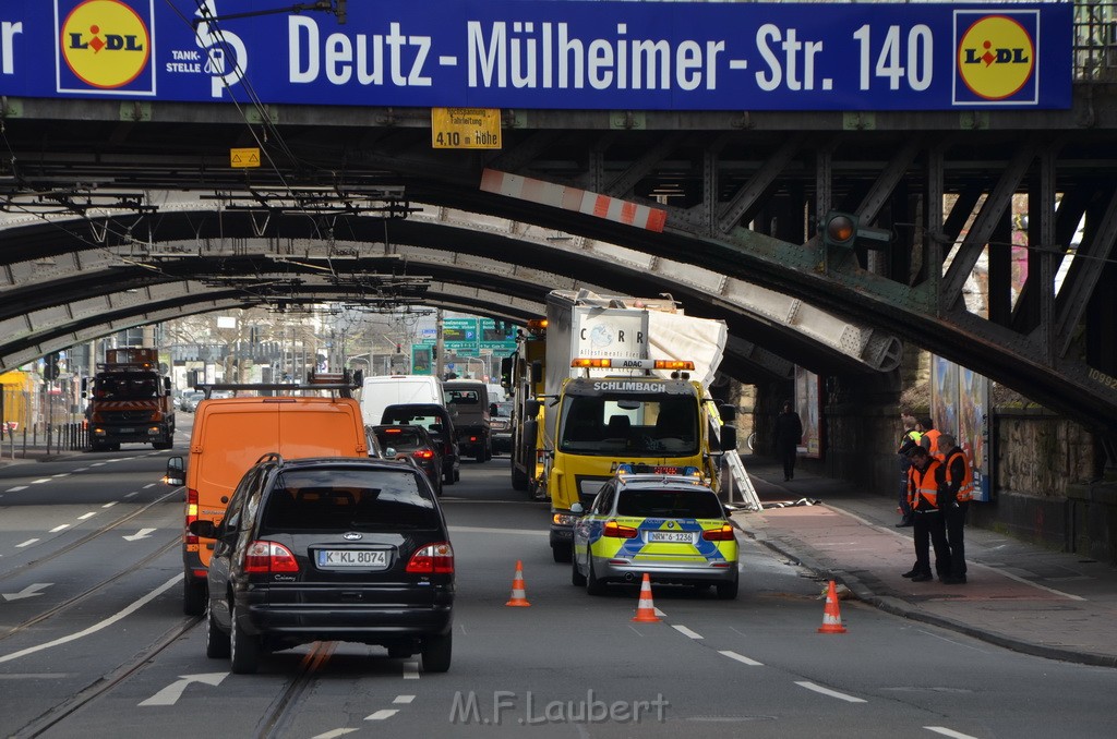 LKW Bruecke Koeln Deutz Opladenestr Deutz Muelheimerstr P197.JPG - Miklos Laubert